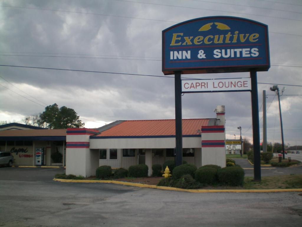 Executive Inn & Suites - أوغستا المظهر الخارجي الصورة